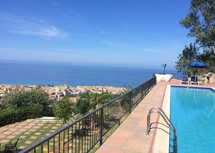 Del Conte Apartament Drapia